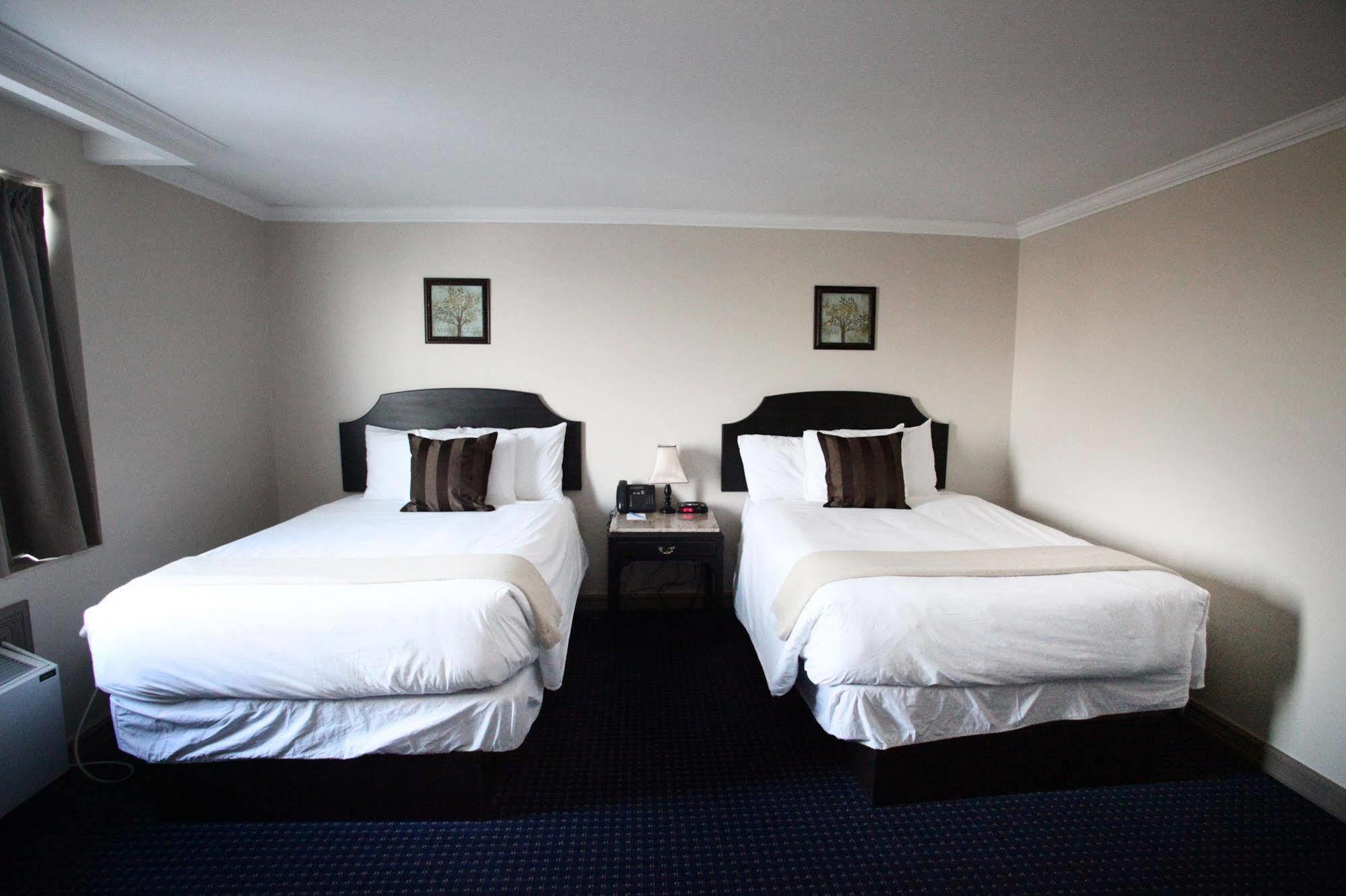 Hotel Montecassino & Toronto