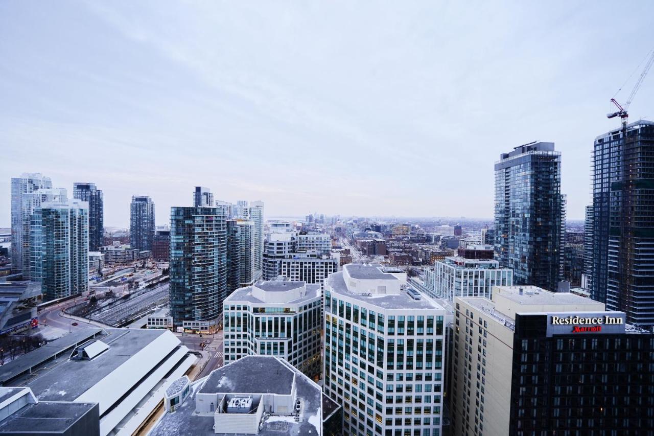 Grand Royal - Cn Tower
