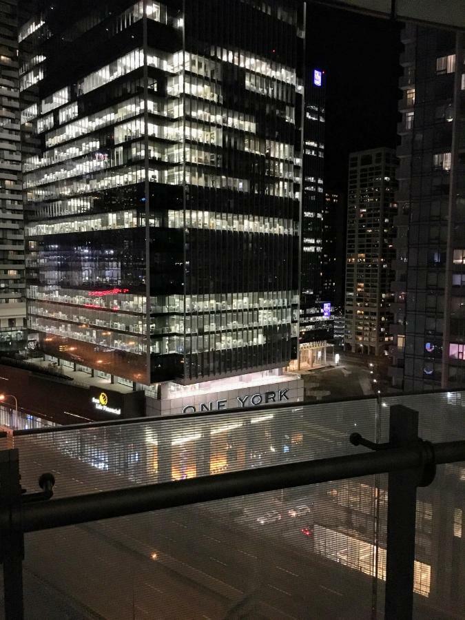 Apartment Corporate Ryan Suites York Street Toronto