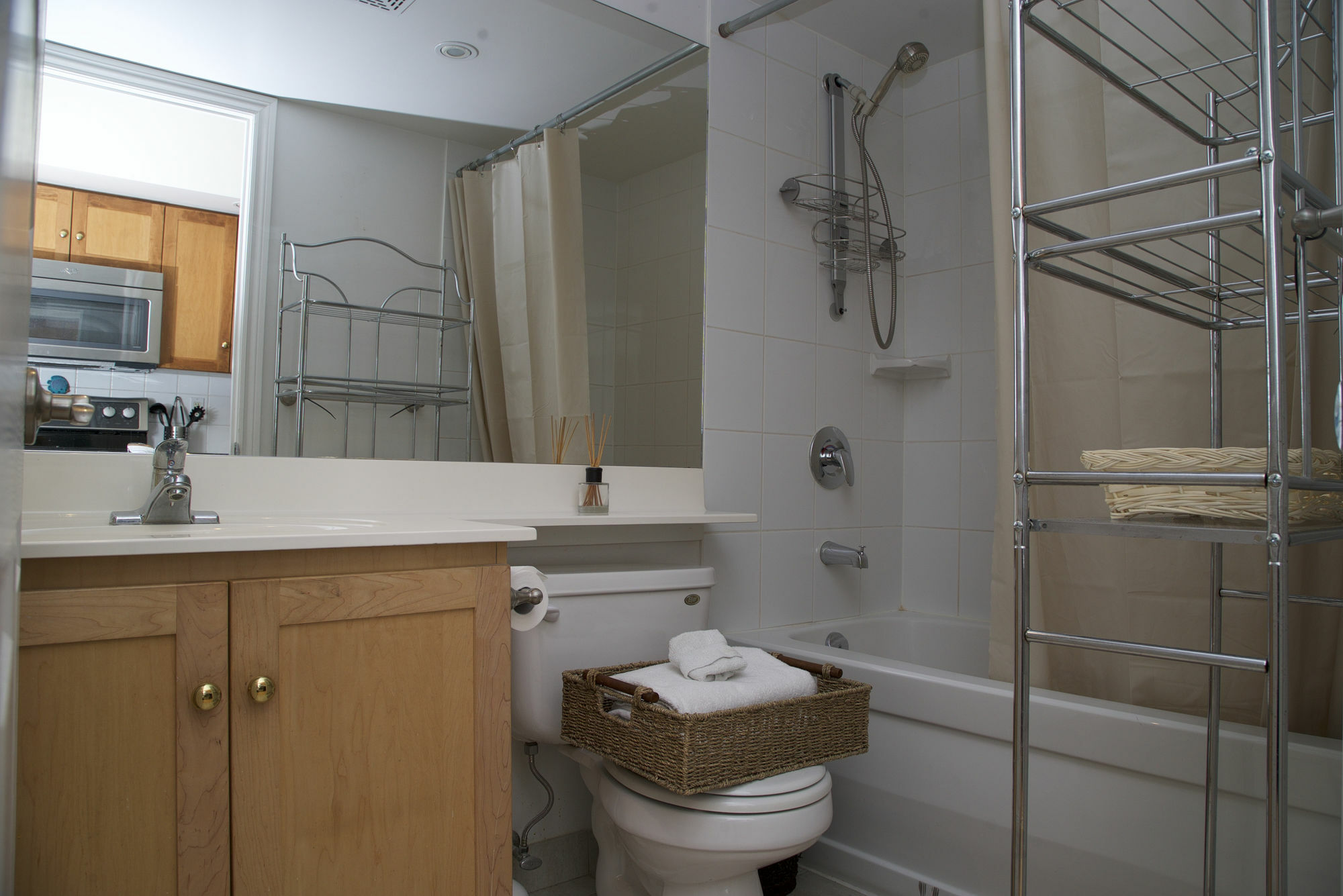 Cozy Penthouse Studio Apartment