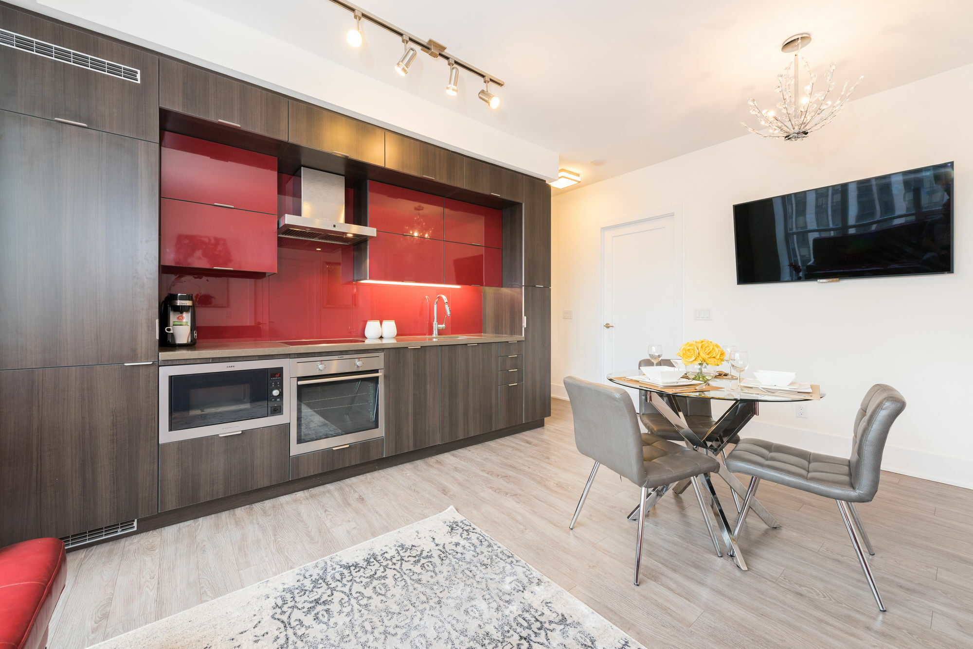 Grand Royal - Cn Tower Apartment