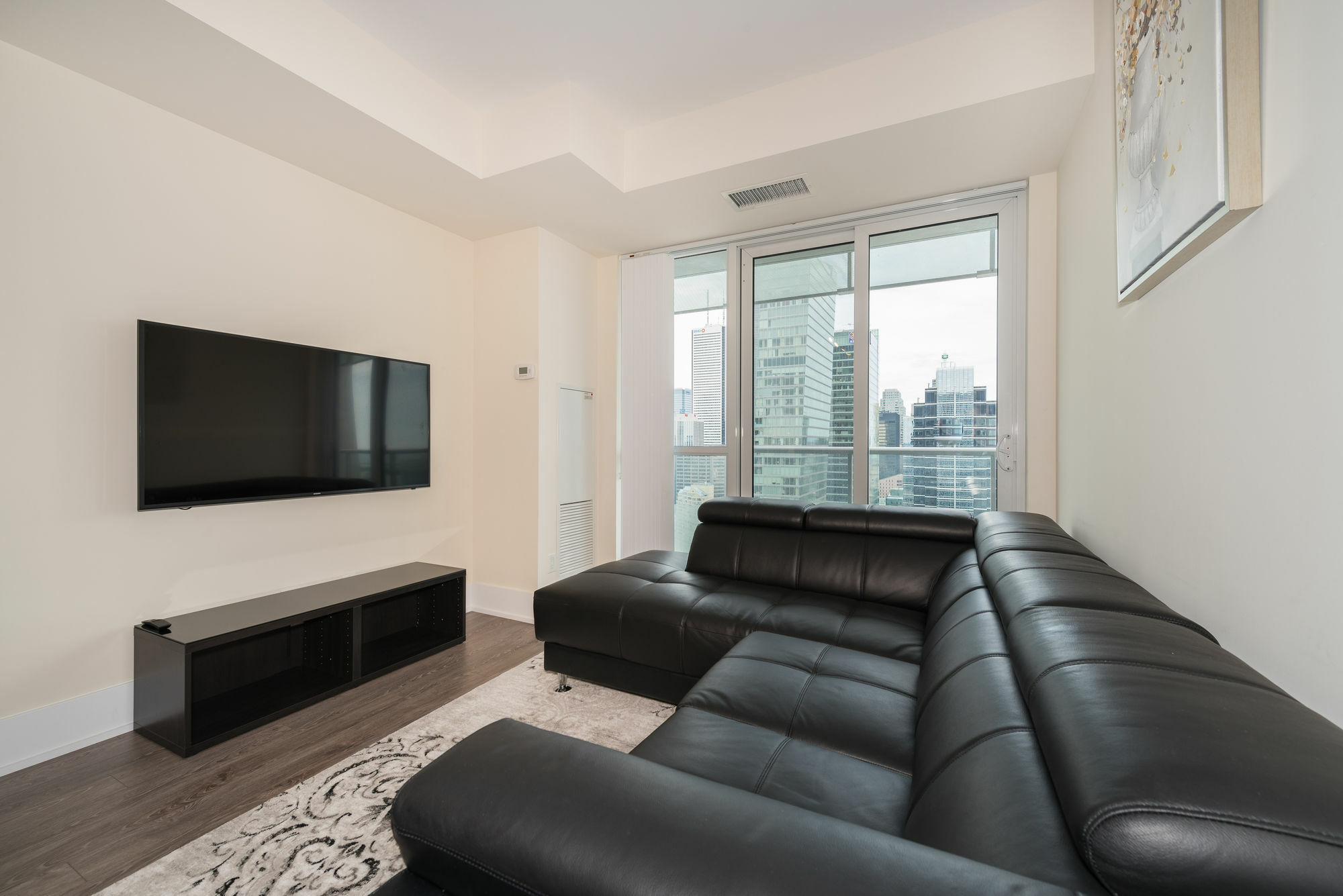 Grand Royal - Cn Tower Apartment
