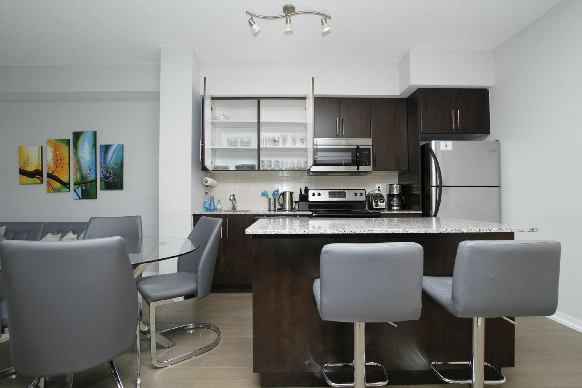 Applewood Financial District Cn Tower Apartment Toronto