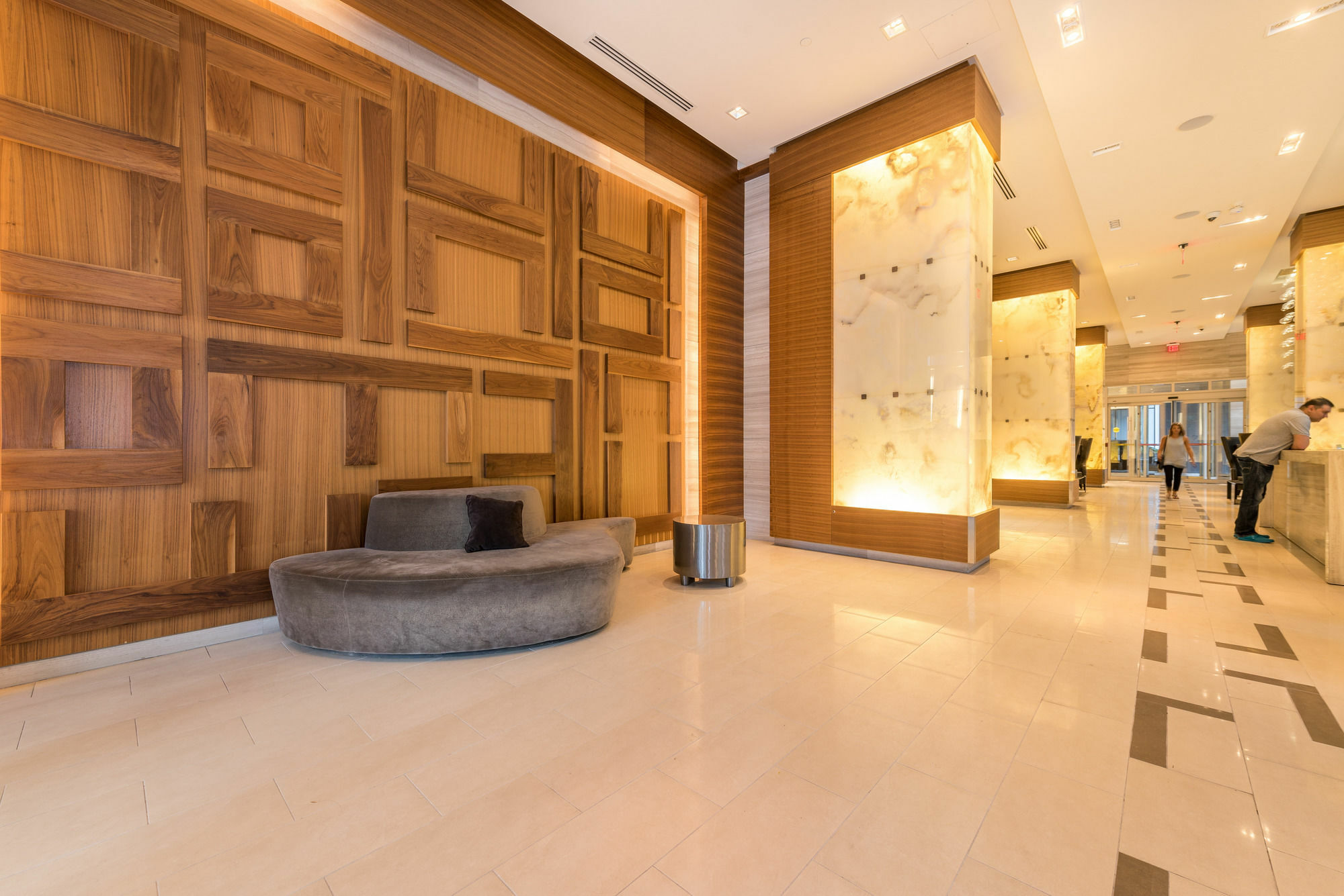 Grand Royal - Cn Tower Apartment