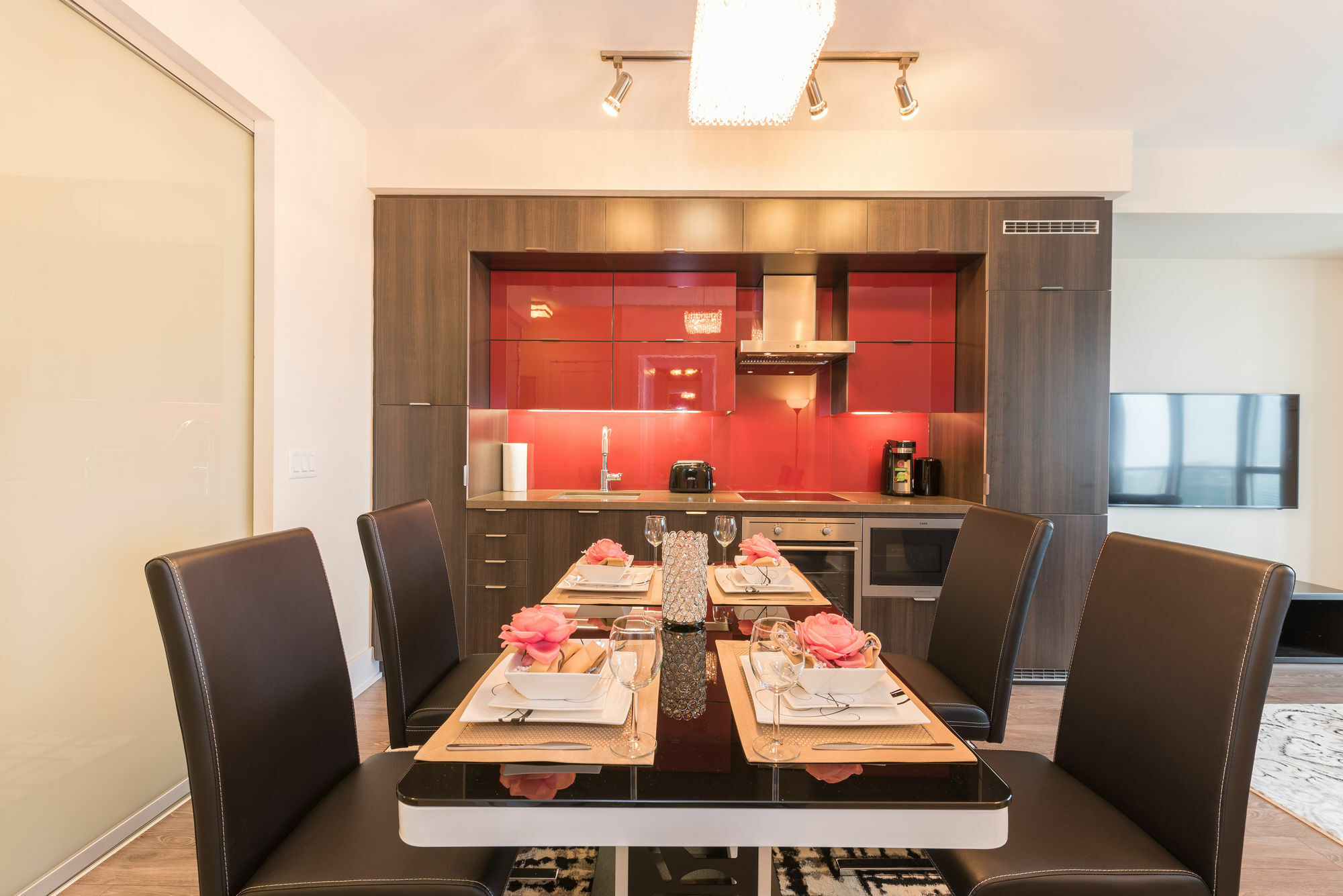 Grand Royal - Cn Tower Apartment *