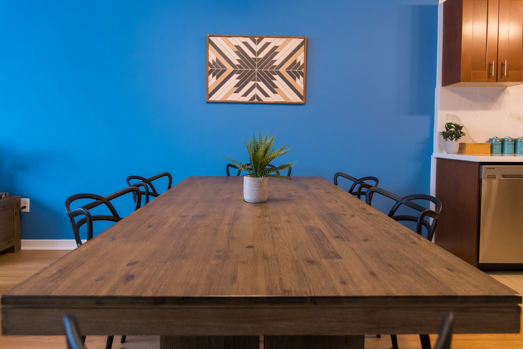 Bi-level 3br In Little Italy By Sonder * Toronto