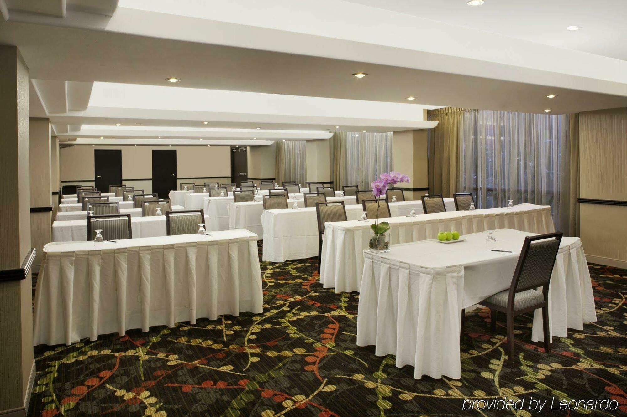 Delta By Marriott East Hotel 4*