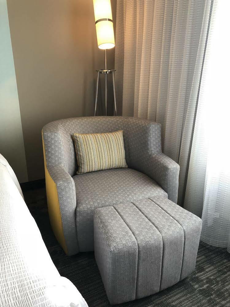 Hotel Courtyard By Marriott Airport 3*