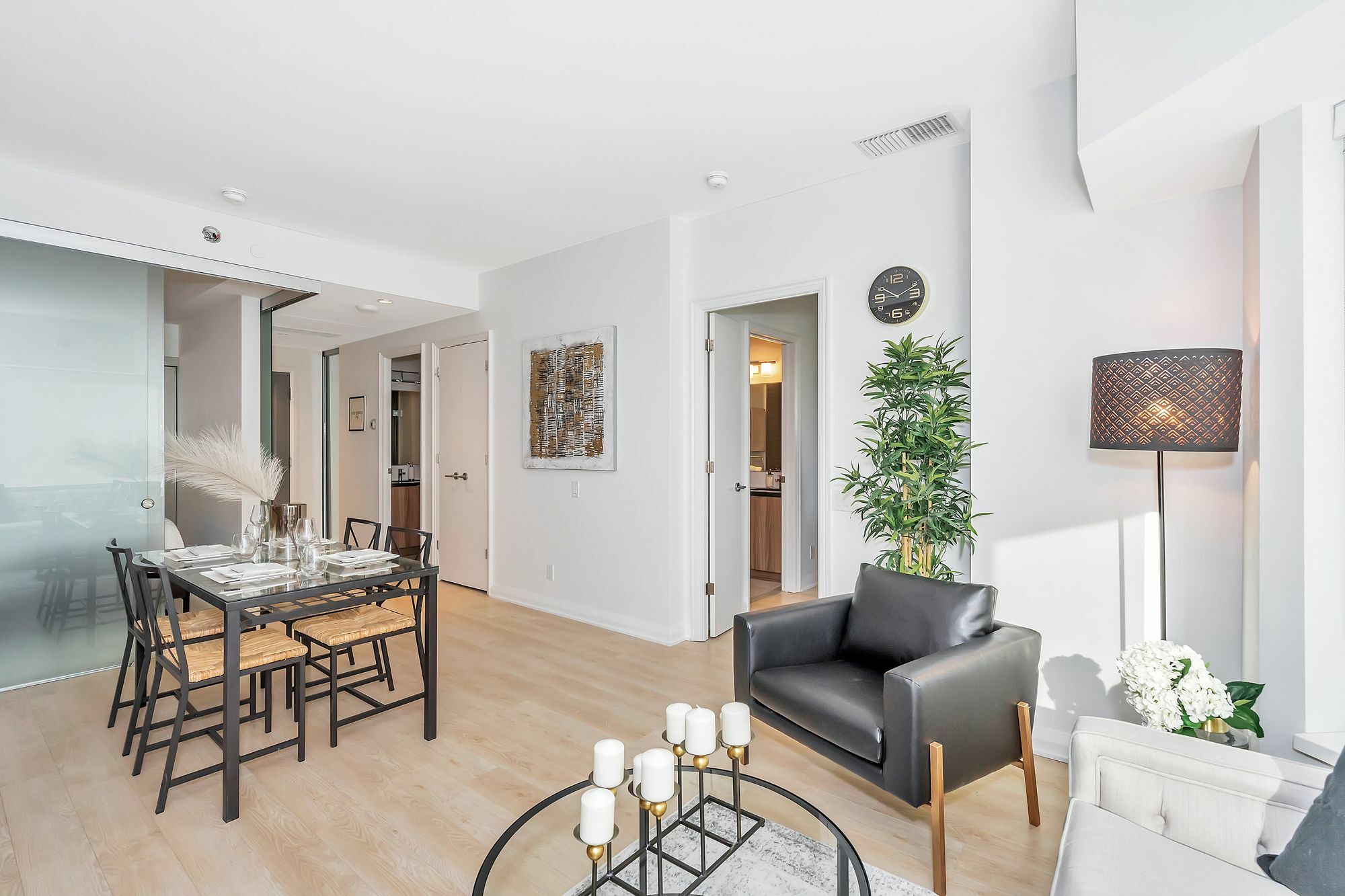 Quickstay - Classic & Trendy Yorkville Hotel 3*