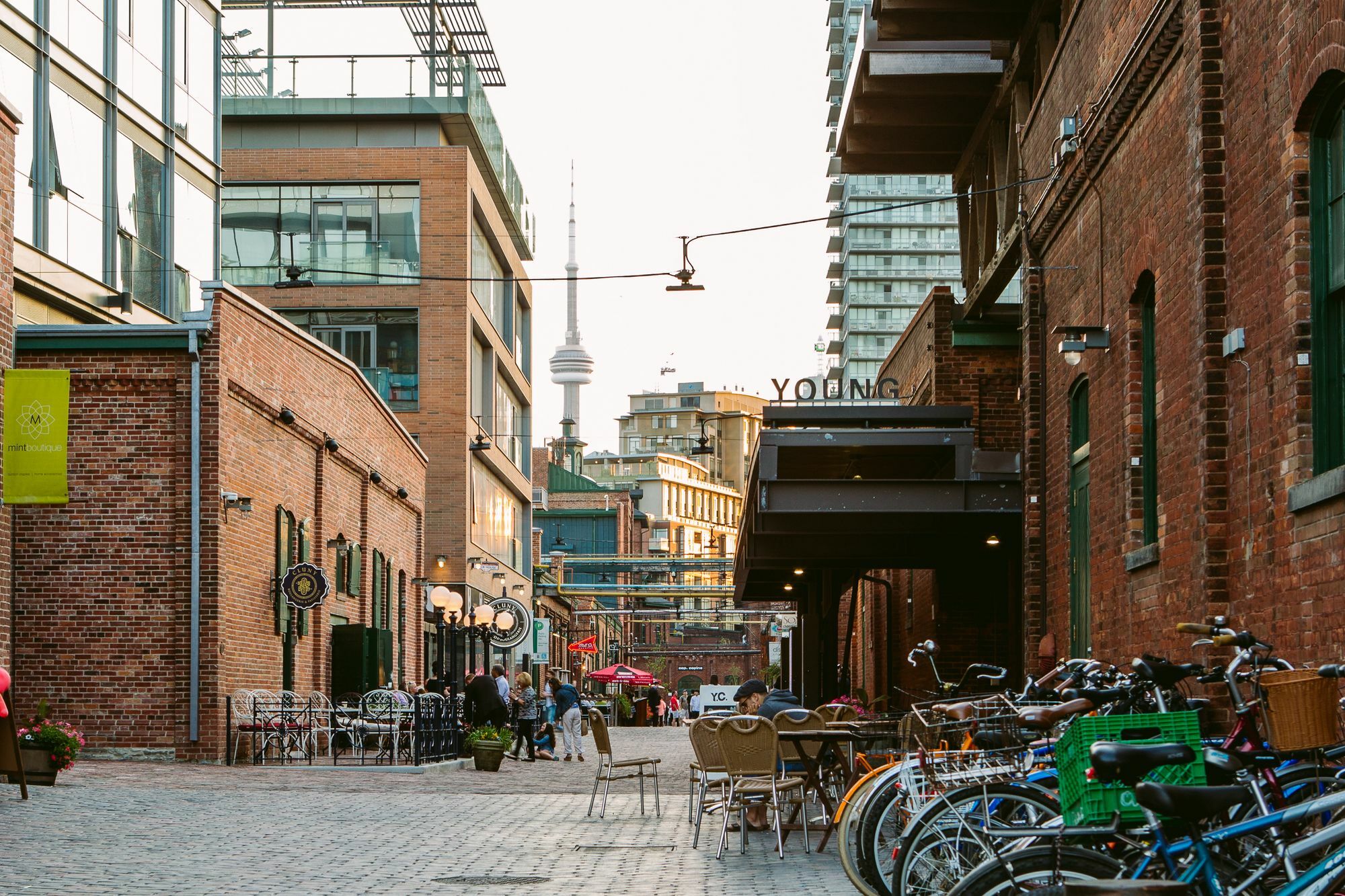Quickstay - Classic & Trendy Yorkville 3* Toronto