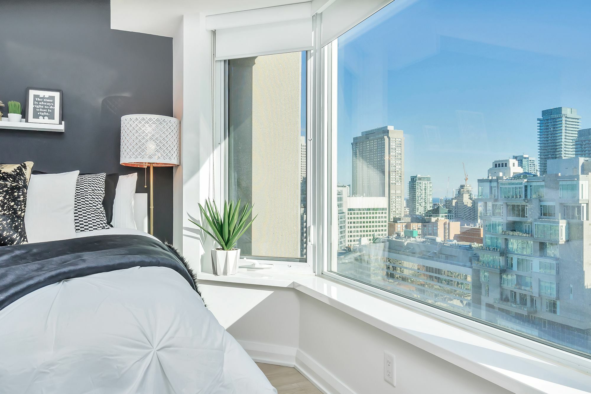 Quickstay - Classic & Trendy Yorkville Hotel 3*