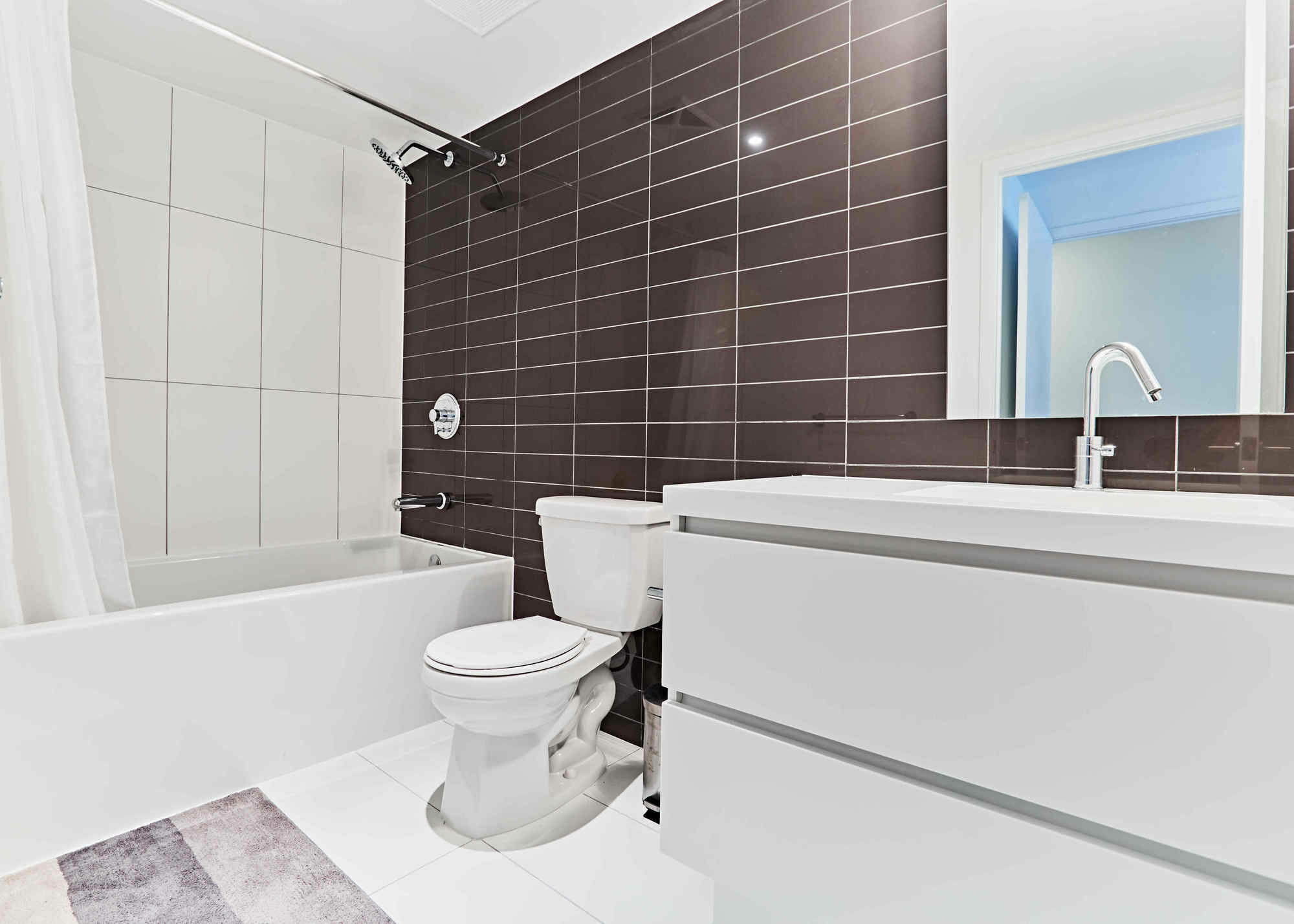 Guestbnb - 2 Storey 3br Entertainment Dist. Toronto