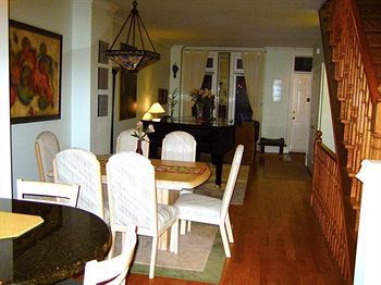 A Dreams (adults Only) Bed & Breakfast 3*