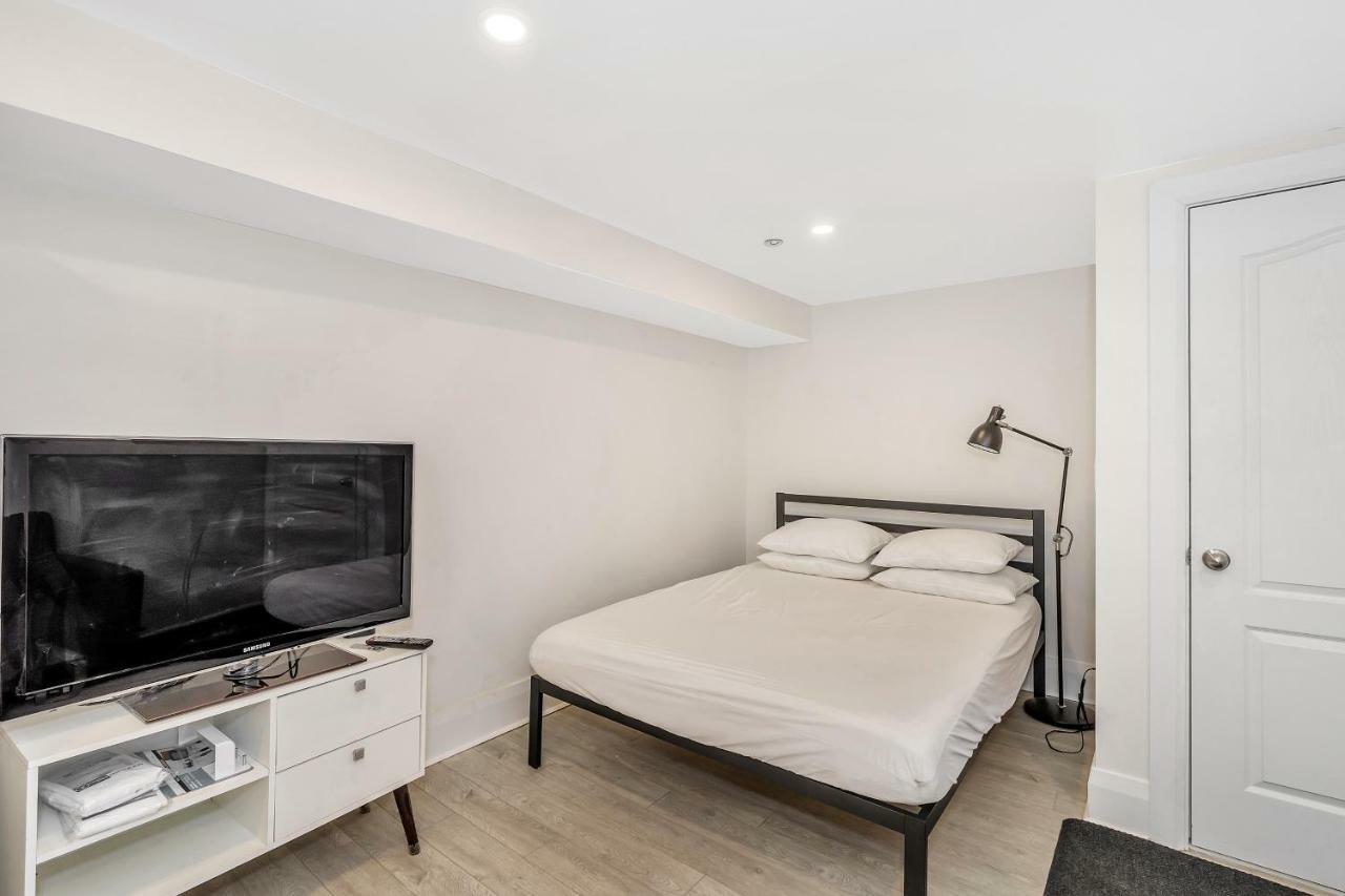 West Lynn Park Apartment Toronto