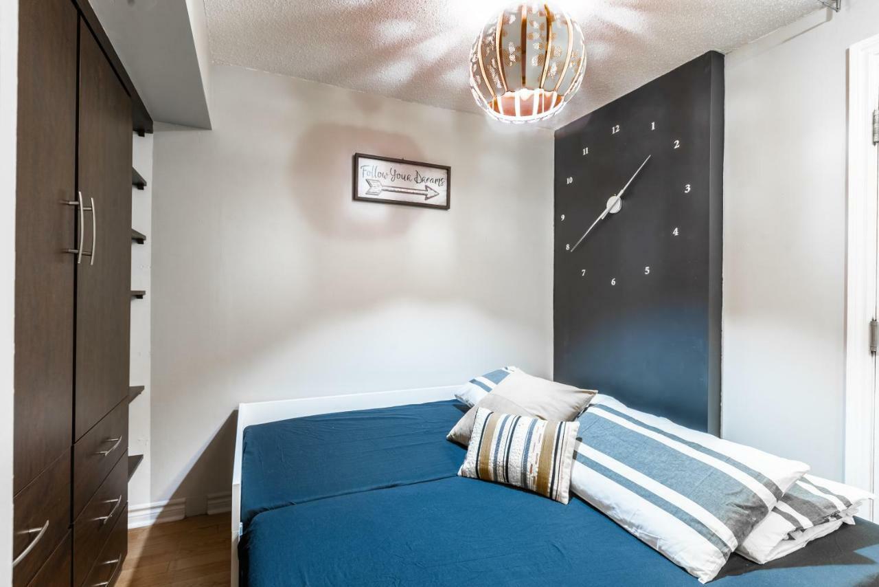 Aparthotel Aoc - Heart Of Downtown Toronto
