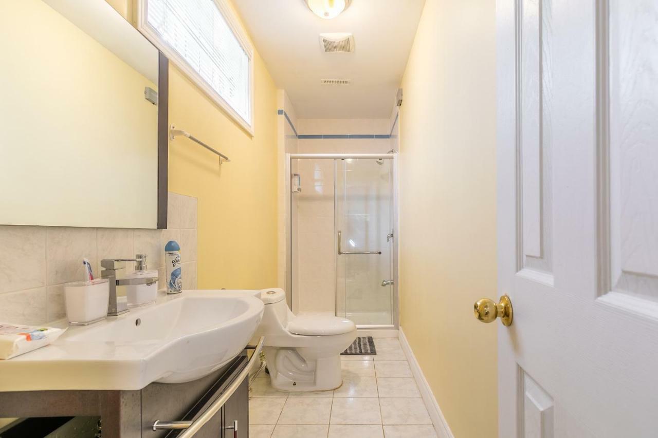 Guest house Simply Comfort. North York Toronto