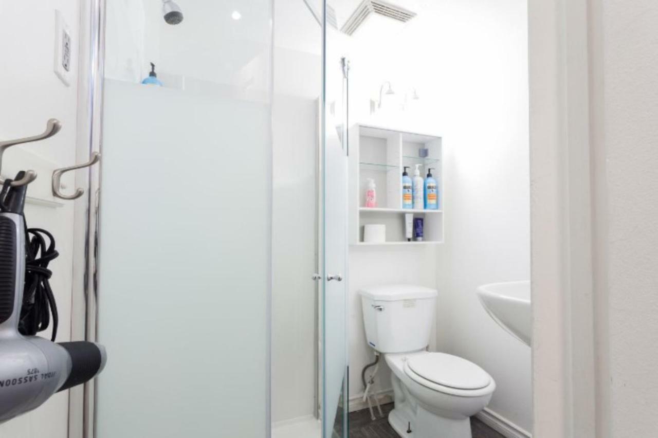 Apartment Last Minute Downtown Deals . Toronto