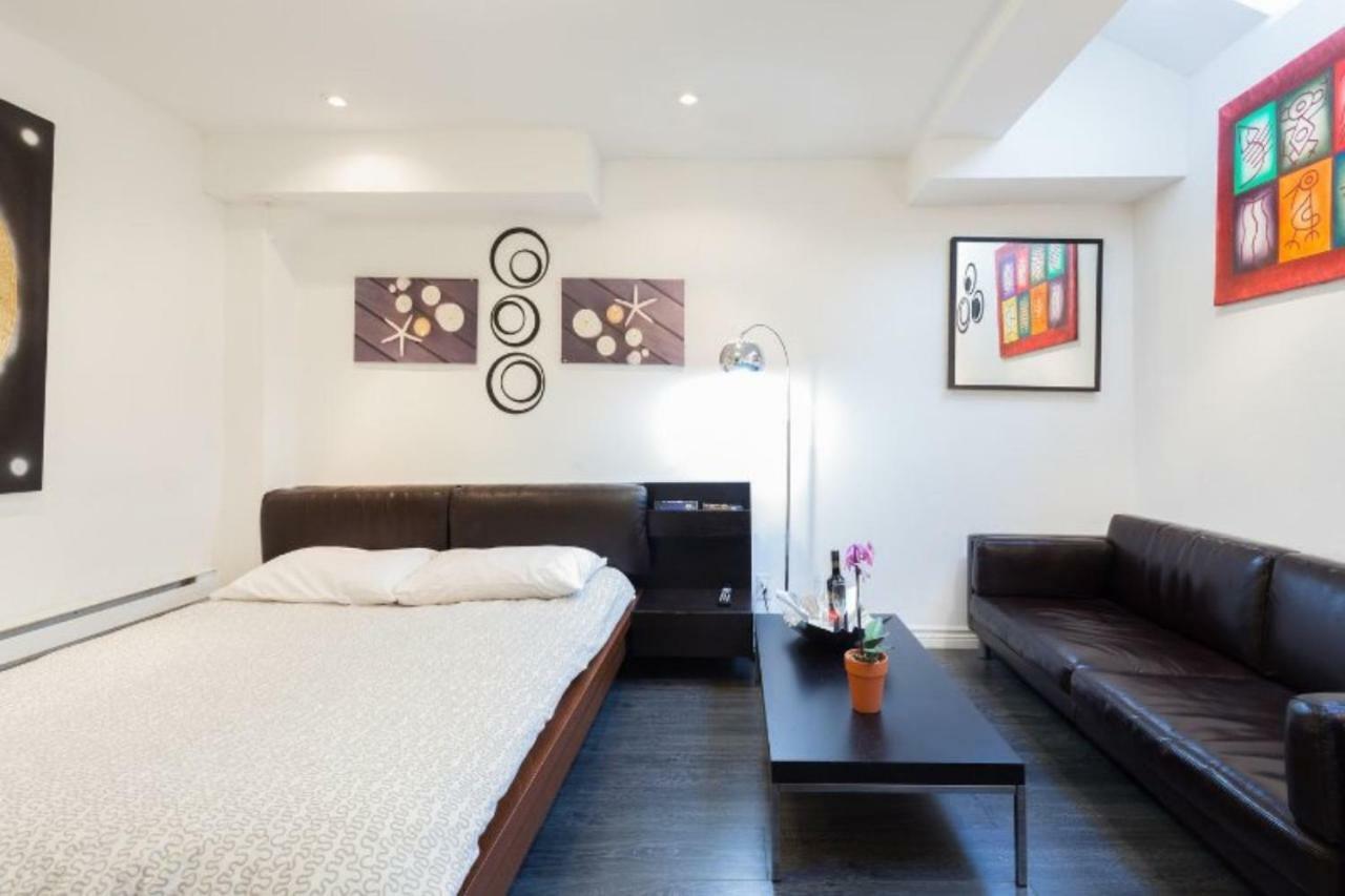 Last Minute Downtown Deals . Apartment *