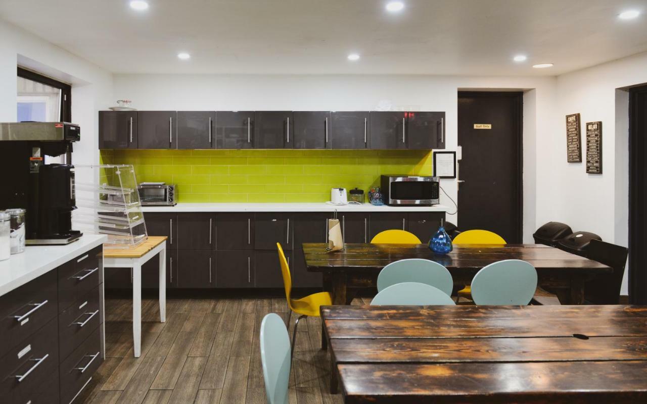 Kensington College Backpackers Hostel Toronto