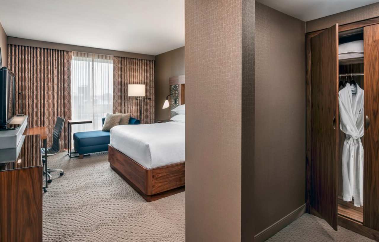 Sheraton Airport & Conference Centre Hotel 4*