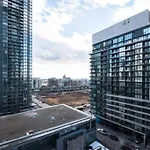 1B/1Ba Corner Lake View Condo