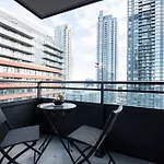 1B/1Ba Corner Lake View Condo