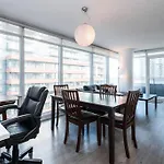 1B/1Ba Corner Lake View Condo