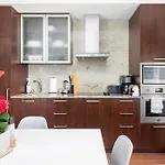 Downtown Toronto Condo Near Cn Tower, Scotiabank Arena, Rogers Centre, Union Station