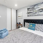 Rooming House In Scarborough By Globalstay