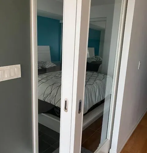 Lovely- 1 Bedroom Condo With Pool