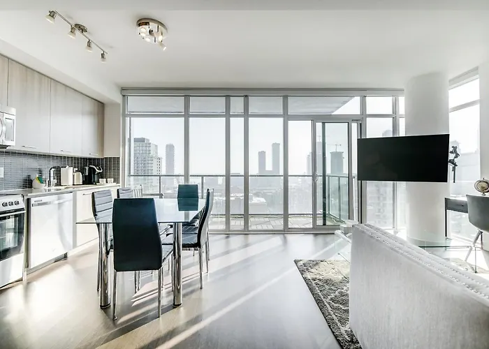 Epic 2Br Condo W/ Panoramic Cn Tower/City View