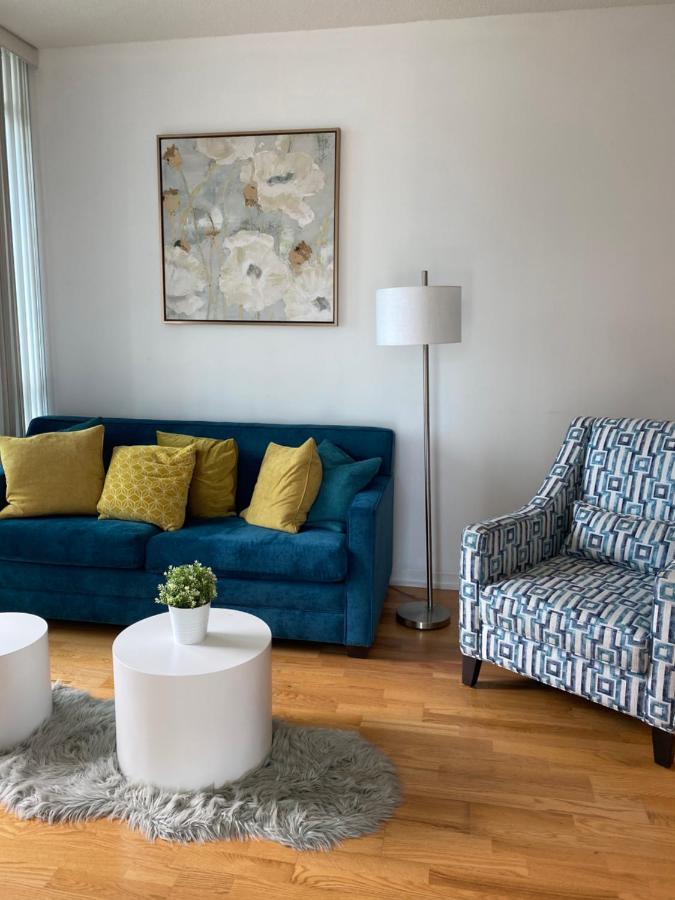Cn Tower Maple Leaf Square Luxurious 2 Bedroom Apartment *