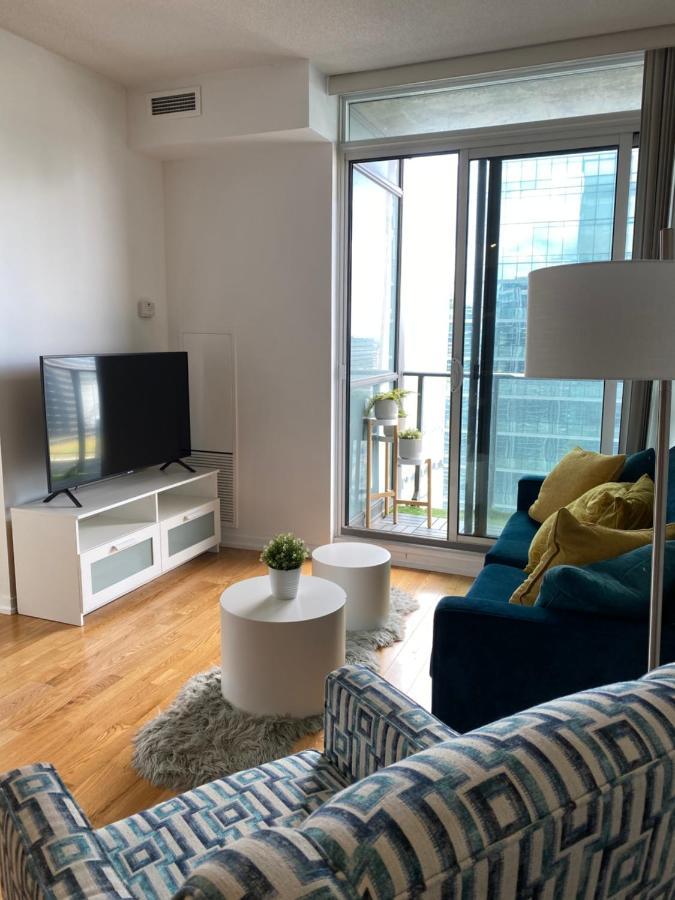 Cn Tower Maple Leaf Square Luxurious 2 Bedroom *