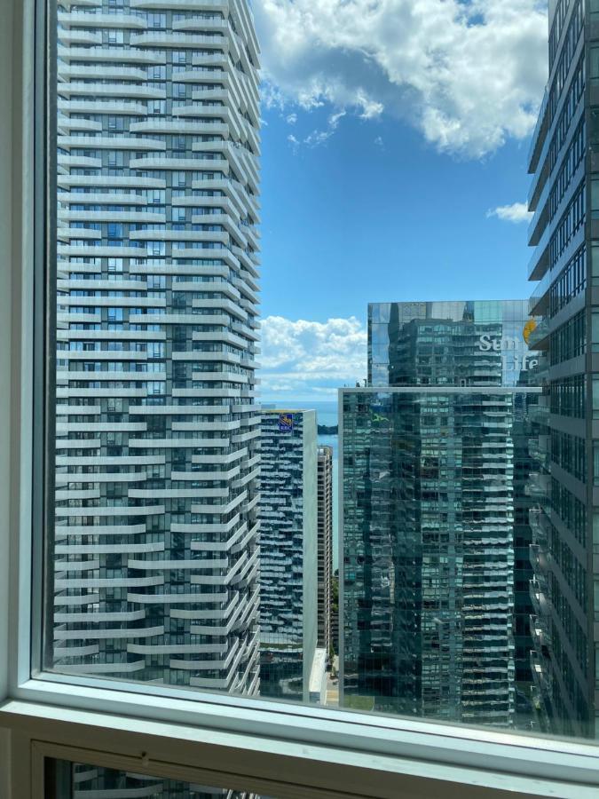 Cn Tower Maple Leaf Square Luxurious 2 Bedroom Apartment Toronto