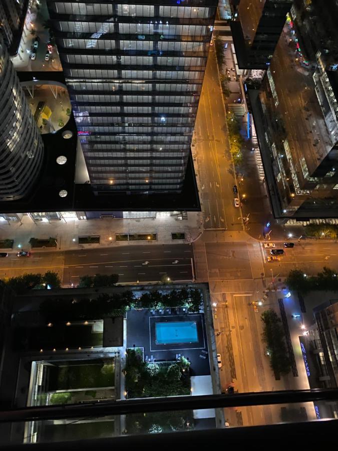 Apartment Cn Tower Maple Leaf Square Luxurious 2 Bedroom Toronto