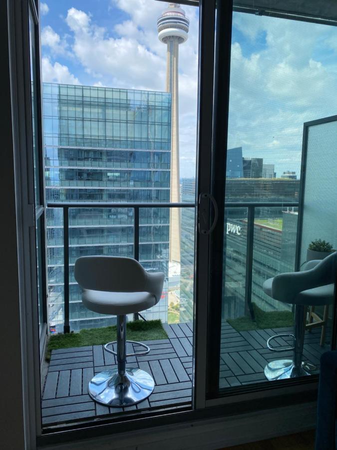 Cn Tower Maple Leaf Square Luxurious 2 Bedroom *