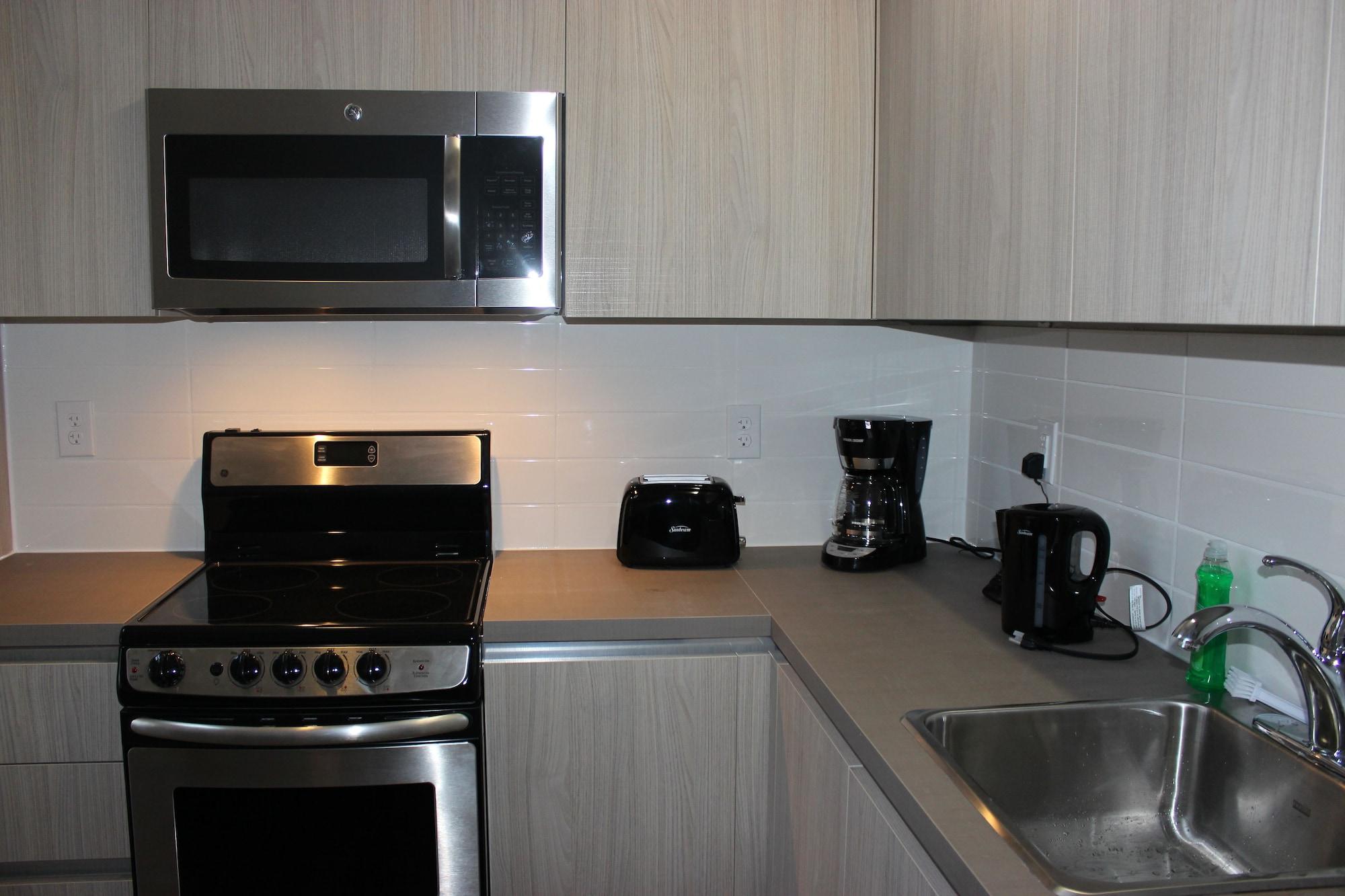 Apartment Atlas Suites- Furnished Apartments-college Street, *