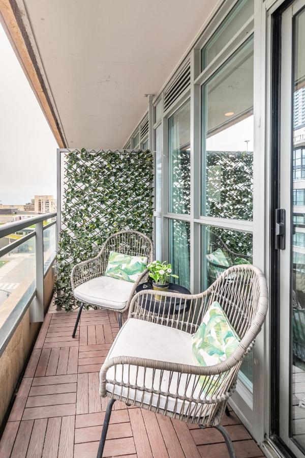 Apartment Luxury 2br Downtown W/ Cn Tower View