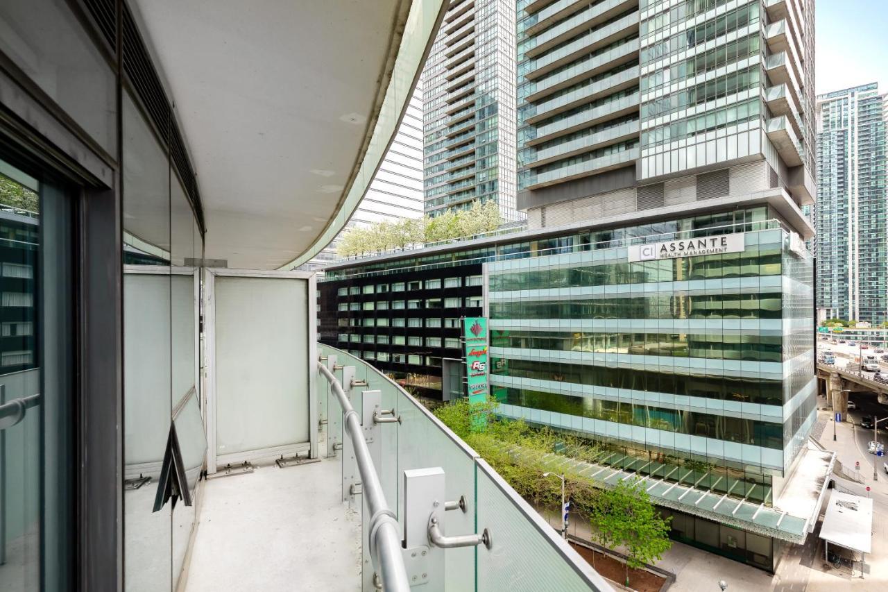 Apartment Luxury Downtown Near Cn Tower With Parking Toronto