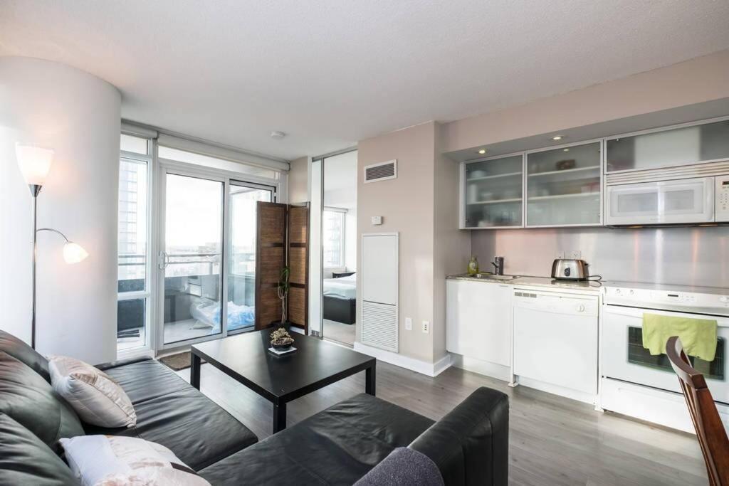 Apartment 1b/1ba Corner View Toronto
