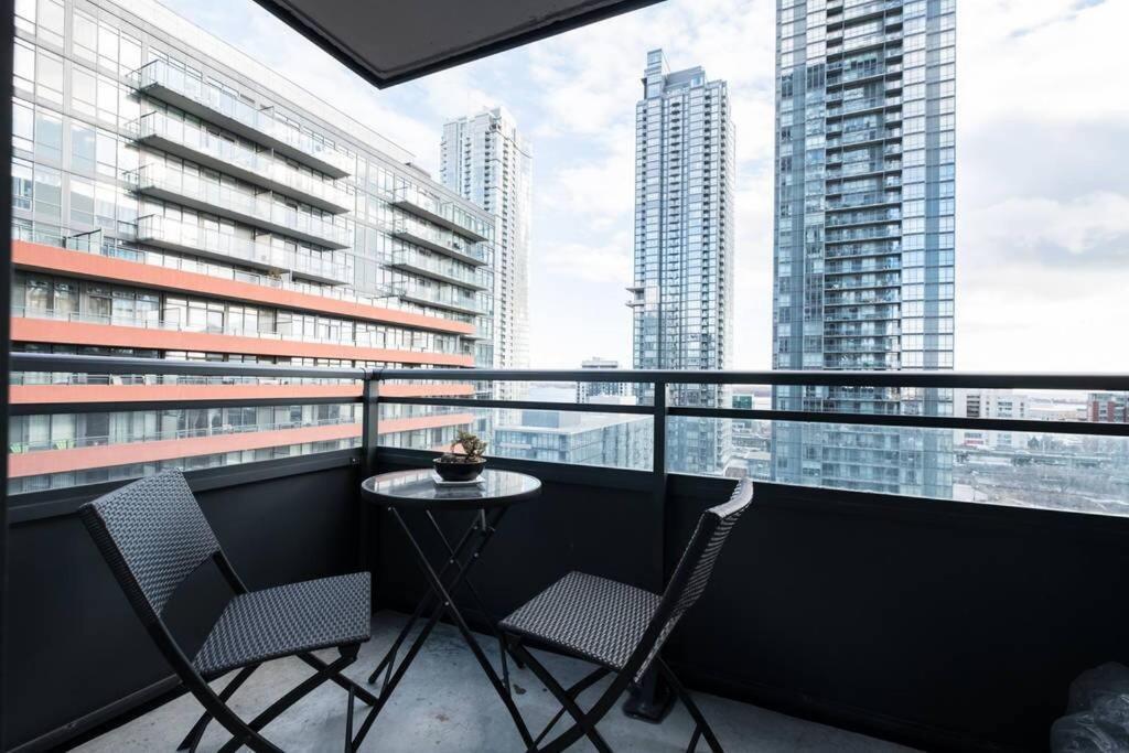 Apartment 1b/1ba Corner View