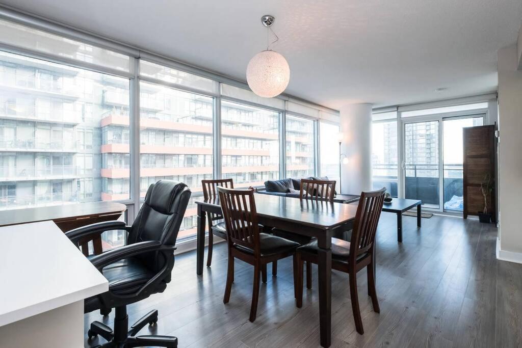 1b/1ba Corner View Apartment Toronto