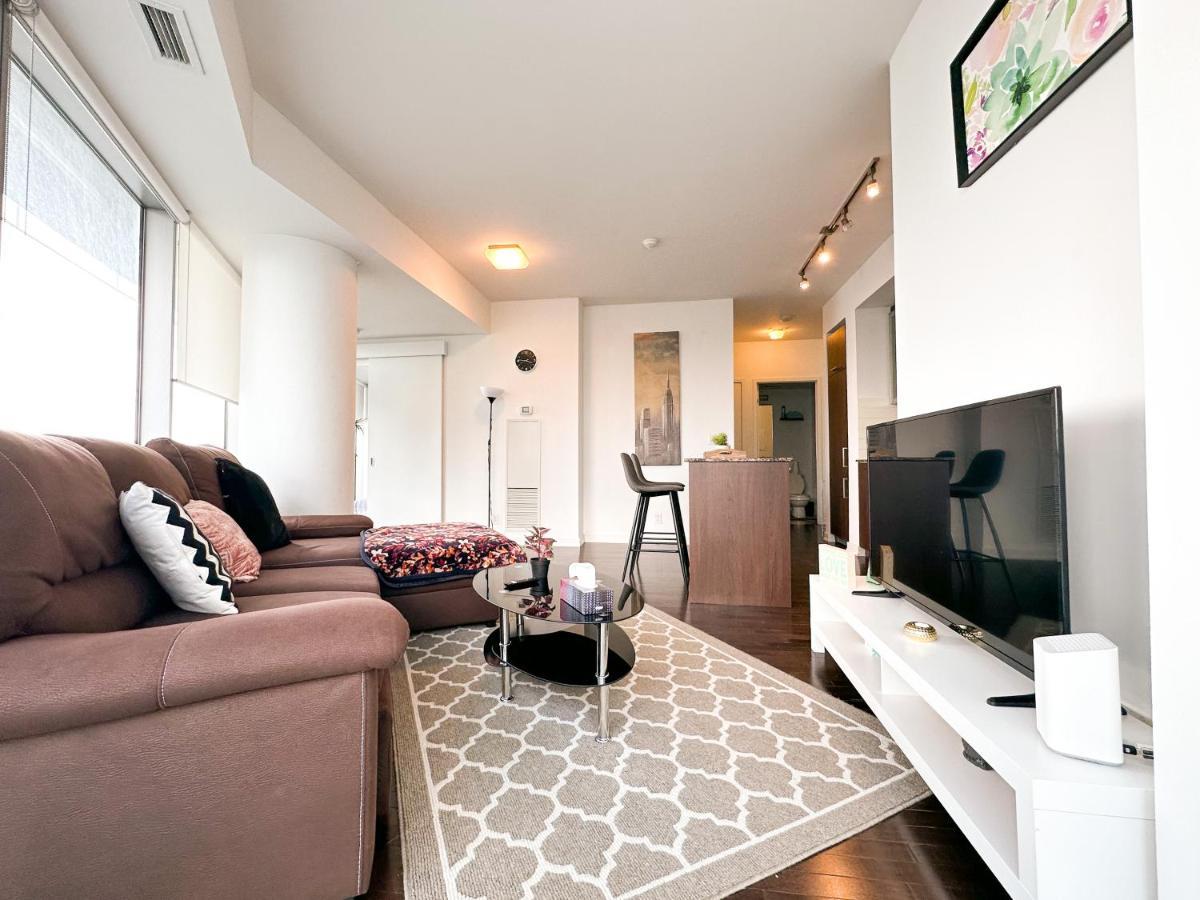 Apartment Luxury 2 Bedrooms With Lakeview Cn Tower Entertainment District Rogers Centre Toronto