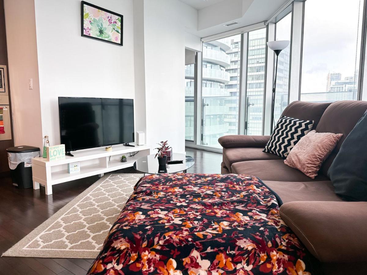 Luxury 2 Bedrooms With Lakeview Cn Tower Entertainment District Rogers Centre Apartment