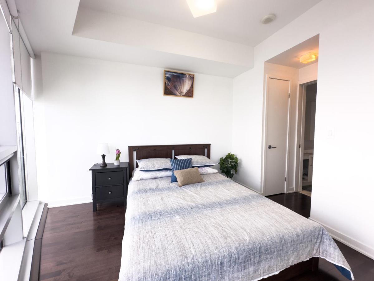 Luxury 2 Bedrooms With Lakeview Cn Tower Entertainment District Rogers Centre * Toronto