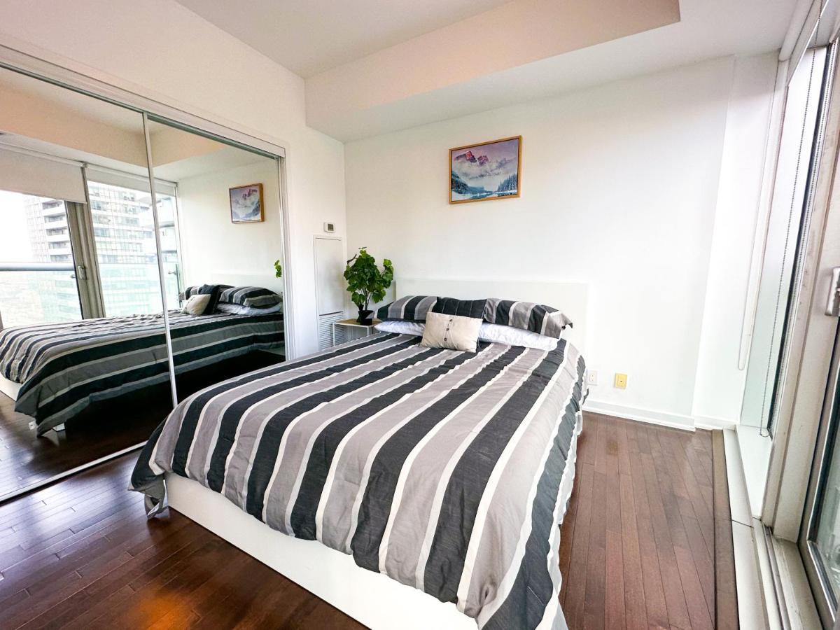 Luxury 2 Bedrooms With Lakeview Cn Tower Entertainment District Rogers Centre