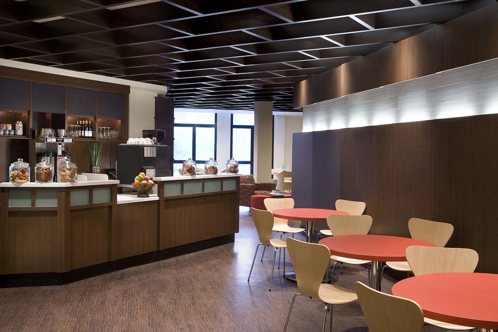 Edward North York Hotel 3*