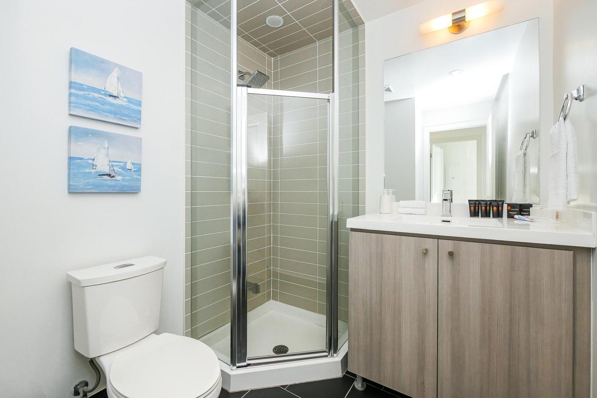 Epic 2br W/ Panoramic Cn Tower/city View Toronto