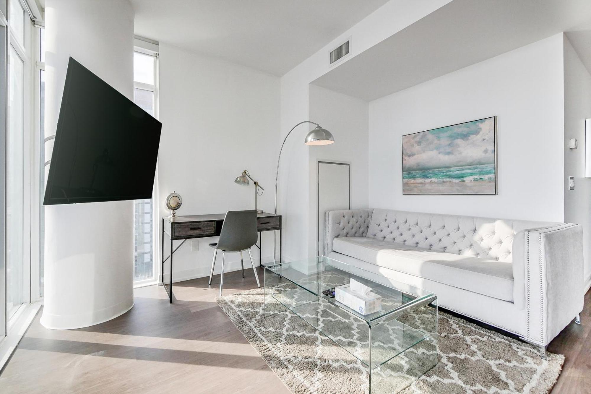 Epic 2br W/ Panoramic Cn Tower/city View Apartment