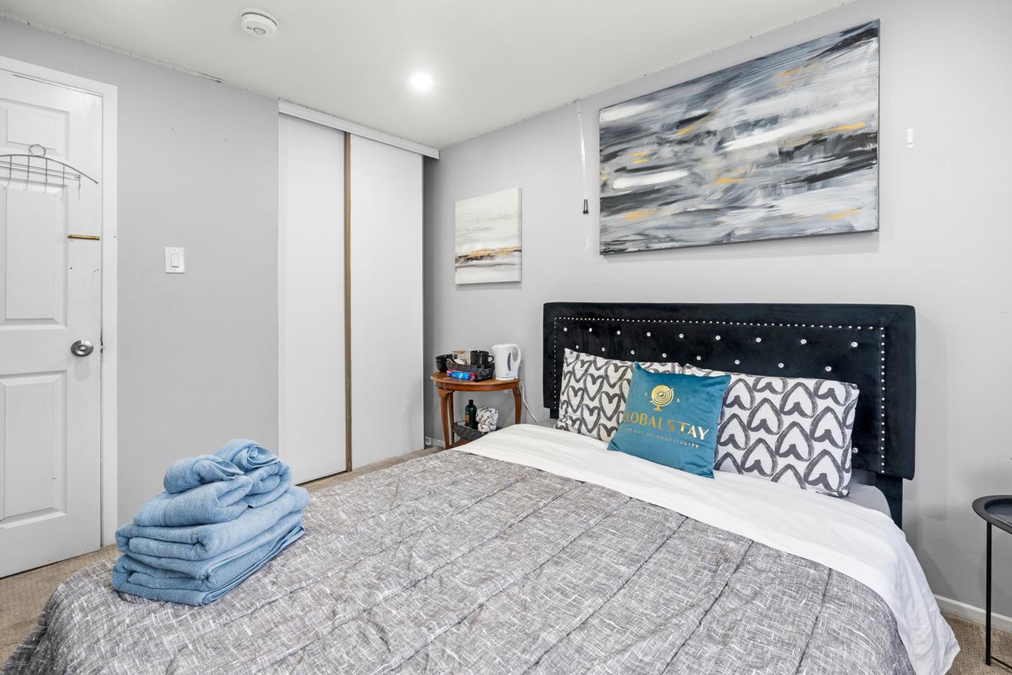 Rooming House In Scarborough By Globalstay Markham